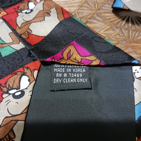 Looney Tunes .ania- Tasmanian Devil  1993- Men's Polyester Tie RARE-Limited - Picture 4 of 5